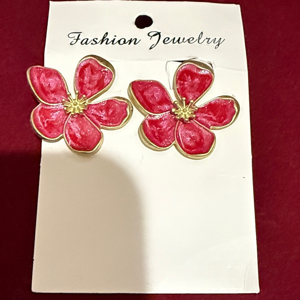 Fashion Jewelry Pink and Gold Floral Earrings NWT